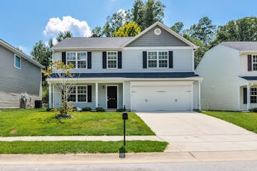 817 Leatherstone Ln Fuquay-Varina, NC 27526